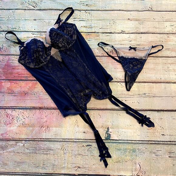 Victoria's Secret Dream Angels Corset  Womens 34B Blue Bustier Thong / V-String - Picture 1 of 10